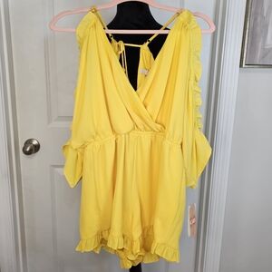GB Gianni Bini Dillards Yellow Romper‎ M NWT